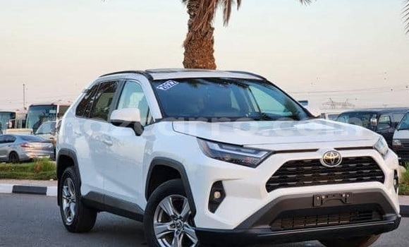 Comprar Usado Toyota RAV4 Branco Carro em Maputo em Maputo