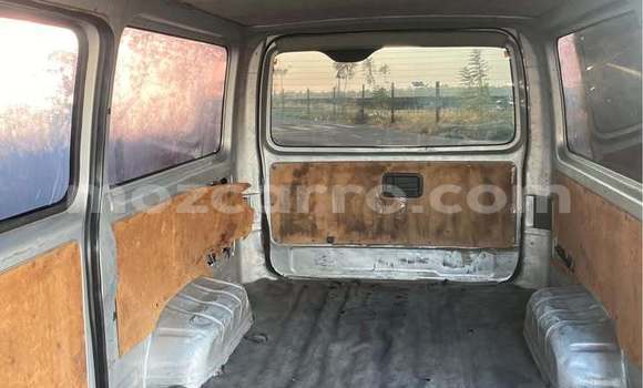 Comprar Usado Toyota Hiace Other Carro em Búzi em Sofala Comprar Usado Toyota Hiace Other Carro em Búzi em Sofala