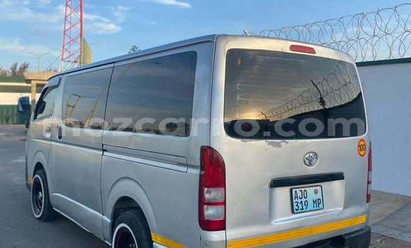 Comprar Usado Toyota Hiace Other Carro em Búzi em Sofala Comprar Usado Toyota Hiace Other Carro em Búzi em Sofala