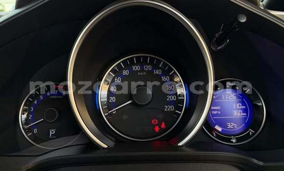 Comprar Usado Honda Fit Branco Carro em Balama em Cabo Delgado Comprar Usado Honda Fit Branco Carro em Balama em Cabo Delgado