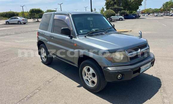 Comprar Usado Mitsubishi Pajero Azul Carro em Beira em Sofala Comprar Usado Mitsubishi Pajero Azul Carro em Beira em Sofala