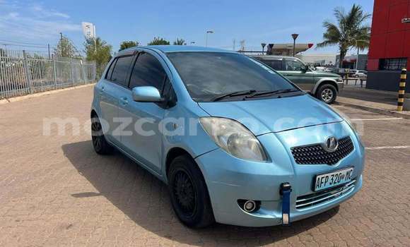 Comprar Usado Toyota Vitz Azul Carro em Angoche em Nampula Comprar Usado Toyota Vitz Azul Carro em Angoche em Nampula