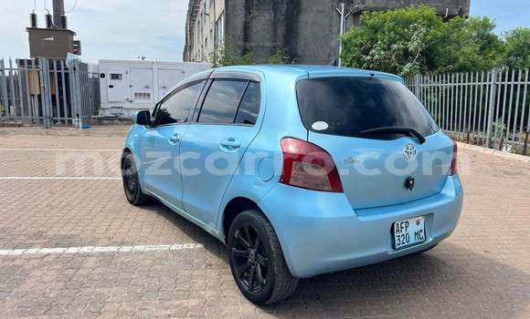 Comprar Usado Toyota Vitz Azul Carro em Angoche em Nampula Comprar Usado Toyota Vitz Azul Carro em Angoche em Nampula
