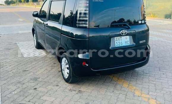 Comprar Usado Toyota Sienta Preto Carro em Boane em Maputo Comprar Usado Toyota Sienta Preto Carro em Boane em Maputo