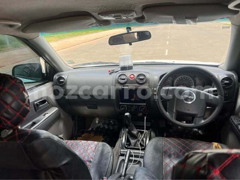 Big with watermark isuzu kb nampula angoche 43139