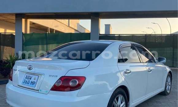 Comprar Usado Toyota Mark X Branco Carro em Búzi em Sofala Comprar Usado Toyota Mark X Branco Carro em Búzi em Sofala