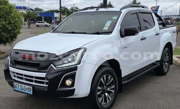 Comprar Usado Isuzu D-max X-Series Branco Carro em Bela Vista em Maputo Comprar Usado Isuzu D-max X-Series Branco Carro em Bela Vista em Maputo