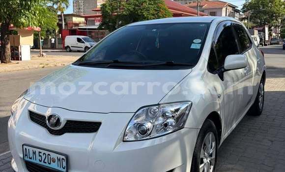 Comprar Usado Toyota Auris Branco Carro em Búzi em Sofala Comprar Usado Toyota Auris Branco Carro em Búzi em Sofala