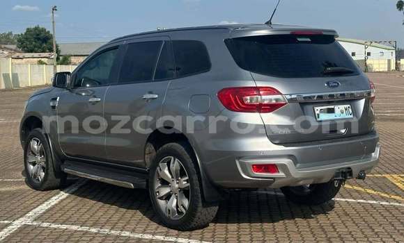 Comprar Usado Ford Everest Other Carro em Búzi em Sofala Comprar Usado Ford Everest Other Carro em Búzi em Sofala