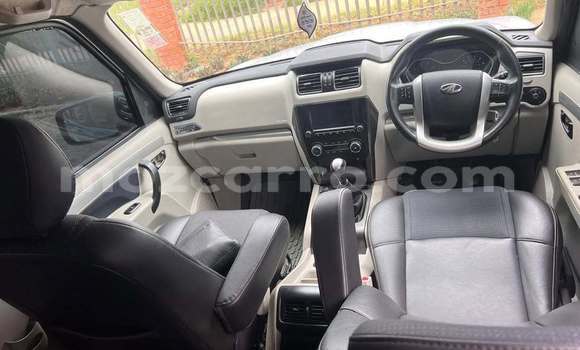 Comprar Usado Mahindra Armada Other Carro em Beira em Sofala Comprar Usado Mahindra Armada Other Carro em Beira em Sofala