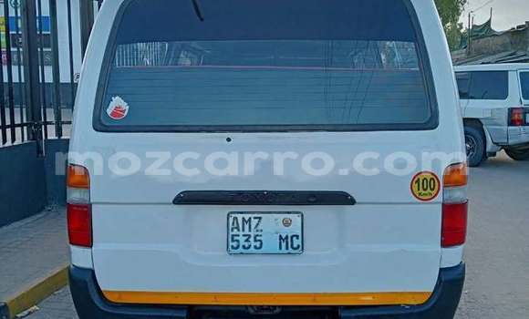 Comprar Usado Toyota Hiace Branco Carro em Balama em Cabo Delgado Comprar Usado Toyota Hiace Branco Carro em Balama em Cabo Delgado