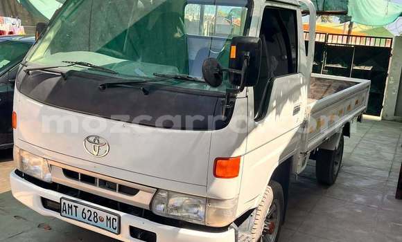 Comprar Usado Toyota Dyna Branco Carro em Balama em Cabo Delgado Comprar Usado Toyota Dyna Branco Carro em Balama em Cabo Delgado