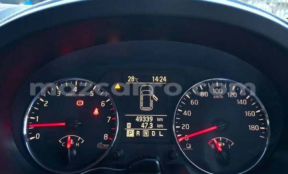 Comprar Usado Nissan X-Trail Preto Carro em Búzi em Sofala Comprar Usado Nissan X-Trail Preto Carro em Búzi em Sofala