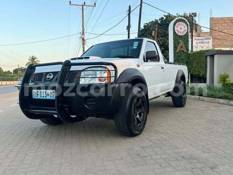 Big with watermark nissan hardbody maputo bela vista 43168