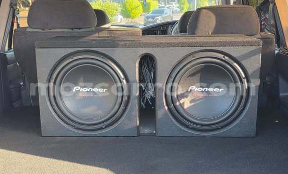 Comprar Usado Toyota Land Cruiser Preto Carro em Búzi em Sofala Comprar Usado Toyota Land Cruiser Preto Carro em Búzi em Sofala