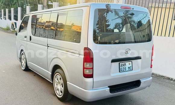 Comprar Usado Toyota Hiace Other Carro em Búzi em Sofala Comprar Usado Toyota Hiace Other Carro em Búzi em Sofala