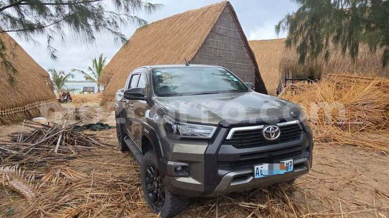 Big with watermark toyota hilux maputo boane 43179