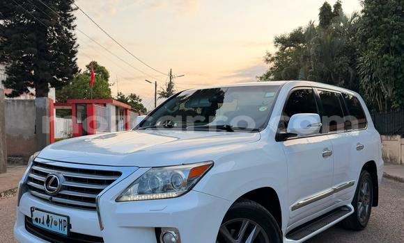 Comprar Usado Lexus LX 570 Branco Carro em Maputo em Maputo Comprar Usado Lexus LX 570 Branco Carro em Maputo em Maputo