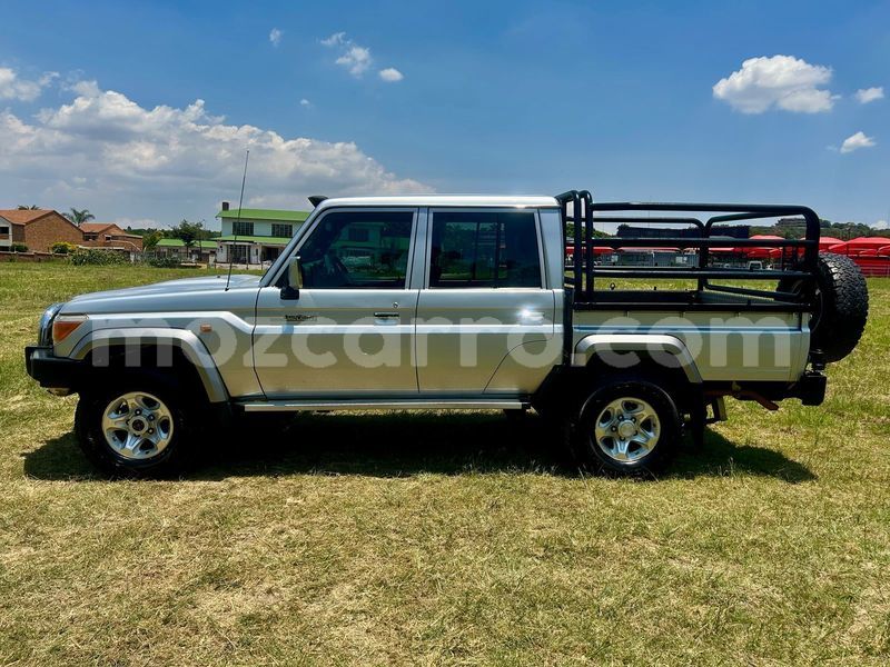 Big with watermark toyota land cruiser maputo maputo 43193