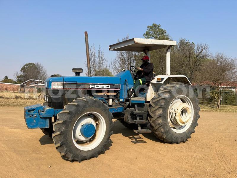 Big with watermark ford e 150 cargo van sofala beira 43196