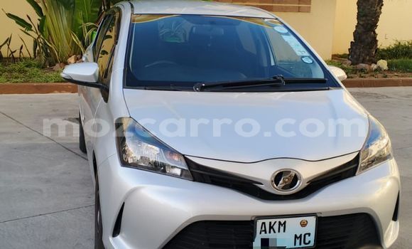 Comprar Usado Toyota Vitz Prata Carro em Maputo em Maputo Comprar Usado Toyota Vitz Prata Carro em Maputo em Maputo