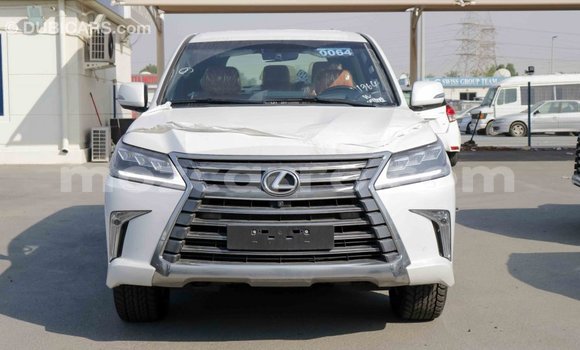 Comprar Importar Lexus LX Branco Carro em Import - Dubai em Cabo Delgado Comprar Importar Lexus LX Branco Carro em Import - Dubai em Cabo Delgado