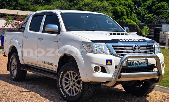 Comprar Usado Toyota Hilux Branco Carro em Maputo em Maputo Comprar Usado Toyota Hilux Branco Carro em Maputo em Maputo