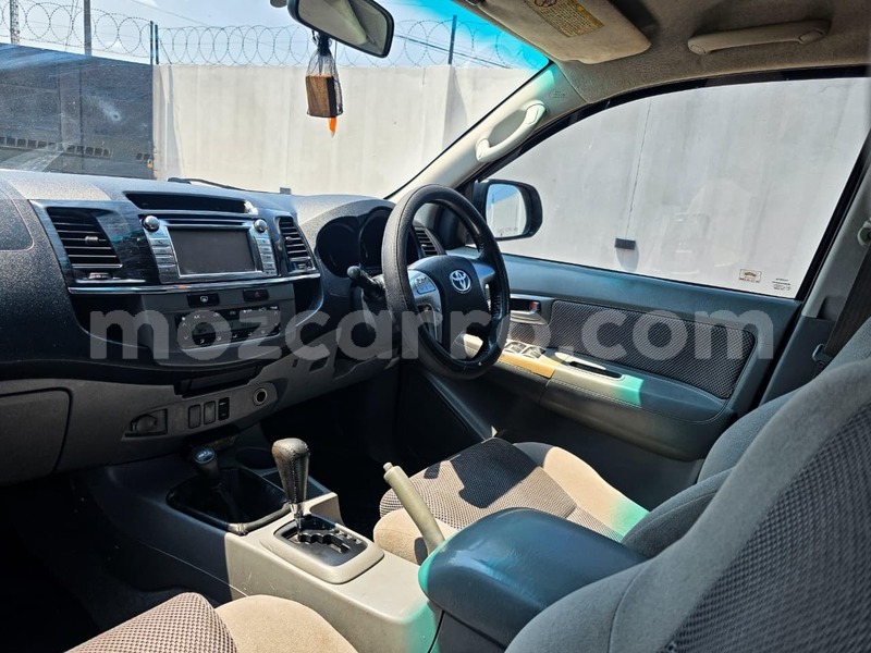 Big with watermark toyota hilux maputo maputo 43215