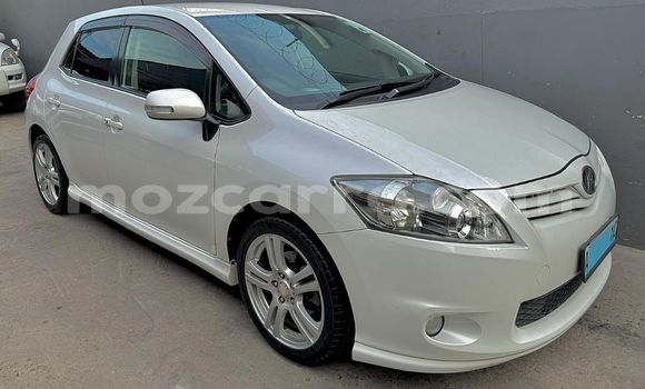 Comprar Usado Toyota Auris Branco Carro em Maputo em Maputo Comprar Usado Toyota Auris Branco Carro em Maputo em Maputo