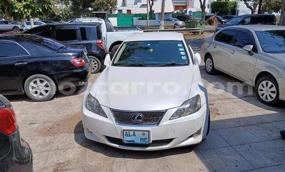 Tenga Tsaru Lexus IS Chena Mota in Maputo in Maputo