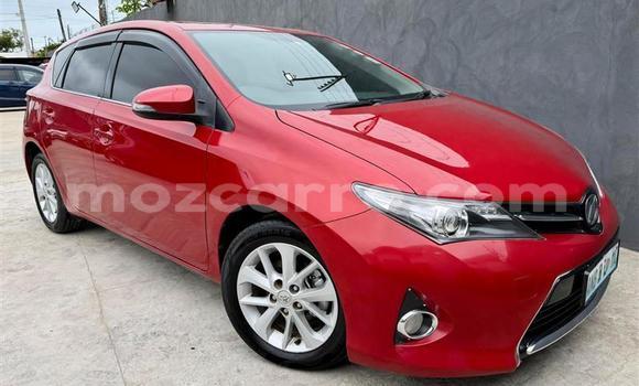 Comprar Usado Toyota Auris Vermelho Carro em Maputo em Maputo