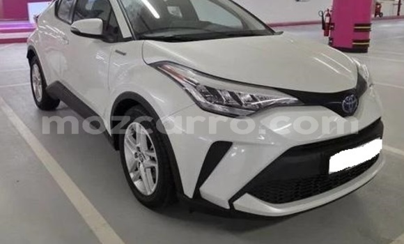 Comprar Usado Toyota C-HR Branco Carro em Maputo em Maputo