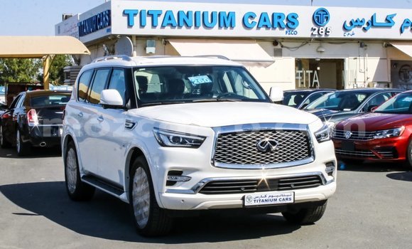 Comprar Importar Infiniti Q Branco Carro em Import - Dubai em Cabo Delgado
