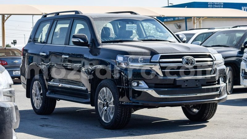 Big with watermark toyota land cruiser cabo delgado import dubai 6454