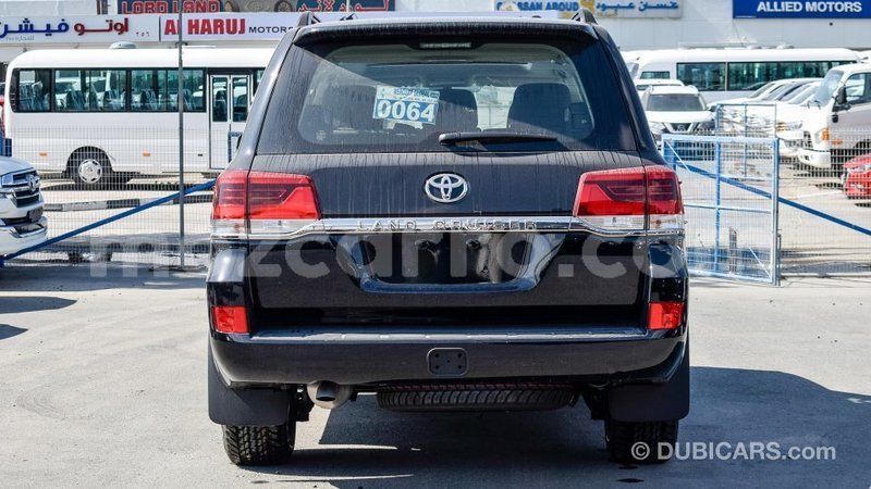 Big with watermark toyota land cruiser cabo delgado import dubai 6455