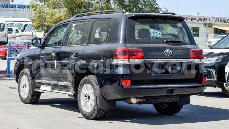 Big with watermark toyota land cruiser cabo delgado import dubai 6455