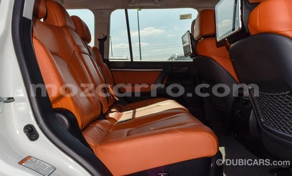 Comprar Importar Toyota Land Cruiser Branco Carro em Import - Dubai em Cabo Delgado Comprar Importar Toyota Land Cruiser Branco Carro em Import - Dubai em Cabo Delgado