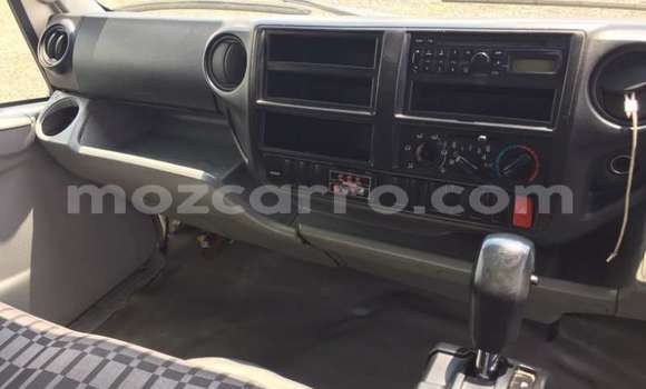 Buy Used Hino 300 Series White Truck in Maputo in Maputo Buy Used Hino 300 Series White Truck in Maputo in Maputo