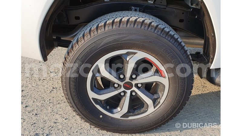 Big with watermark toyota hilux cabo delgado import dubai 6469