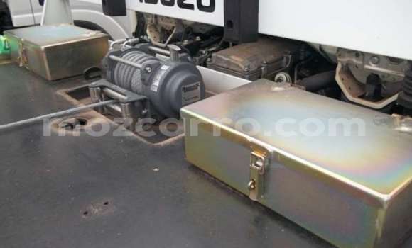 Buy Used Isuzu FTR 850 White Truck in Maputo in Maputo Buy Used Isuzu FTR 850 White Truck in Maputo in Maputo