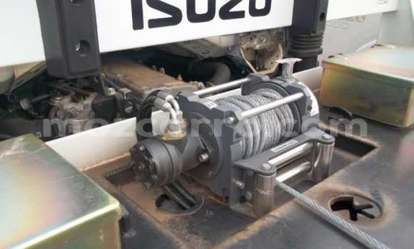 Buy Used Isuzu FTR 850 White Truck in Maputo in Maputo Buy Used Isuzu FTR 850 White Truck in Maputo in Maputo