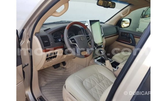Comprar Importar Toyota Land Cruiser De outros Carro em Import - Dubai em Cabo Delgado Comprar Importar Toyota Land Cruiser De outros Carro em Import - Dubai em Cabo Delgado