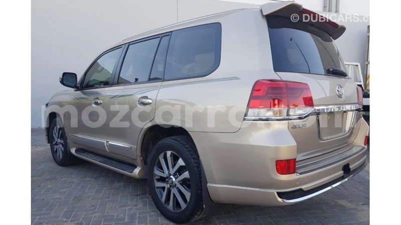 Big with watermark toyota land cruiser cabo delgado import dubai 6476