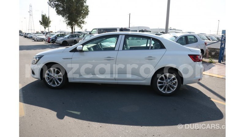 Big with watermark renault megane cabo delgado import dubai 6478