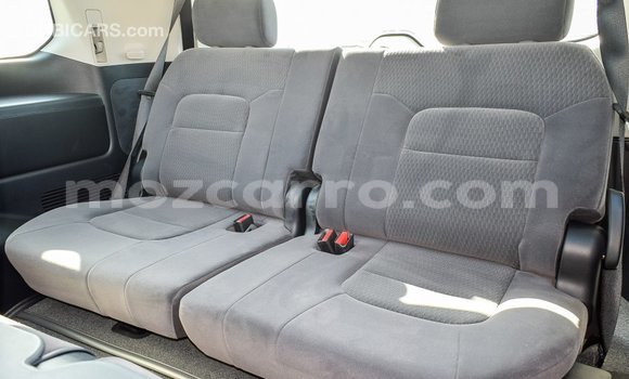 Comprar Importar Toyota Land Cruiser Branco Carro em Import - Dubai em Cabo Delgado Comprar Importar Toyota Land Cruiser Branco Carro em Import - Dubai em Cabo Delgado