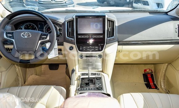 Comprar Importar Toyota Land Cruiser Preto Carro em Import - Dubai em Cabo Delgado Comprar Importar Toyota Land Cruiser Preto Carro em Import - Dubai em Cabo Delgado