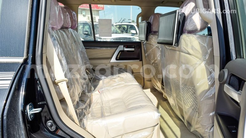 Big with watermark toyota land cruiser cabo delgado import dubai 6482