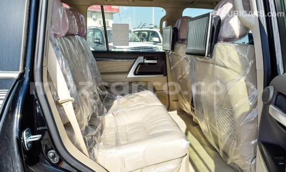 Comprar Importar Toyota Land Cruiser Preto Carro em Import - Dubai em Cabo Delgado Comprar Importar Toyota Land Cruiser Preto Carro em Import - Dubai em Cabo Delgado