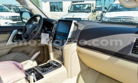 Comprar Importar Toyota Land Cruiser Preto Carro em Import - Dubai em Cabo Delgado Comprar Importar Toyota Land Cruiser Preto Carro em Import - Dubai em Cabo Delgado