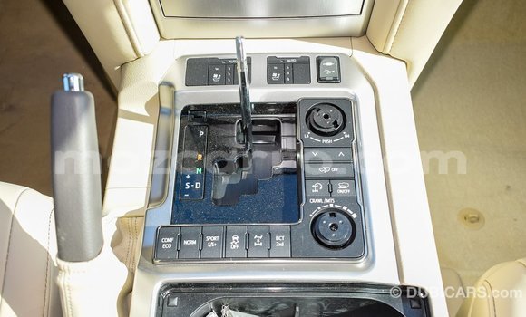 Comprar Importar Toyota Land Cruiser Preto Carro em Import - Dubai em Cabo Delgado Comprar Importar Toyota Land Cruiser Preto Carro em Import - Dubai em Cabo Delgado
